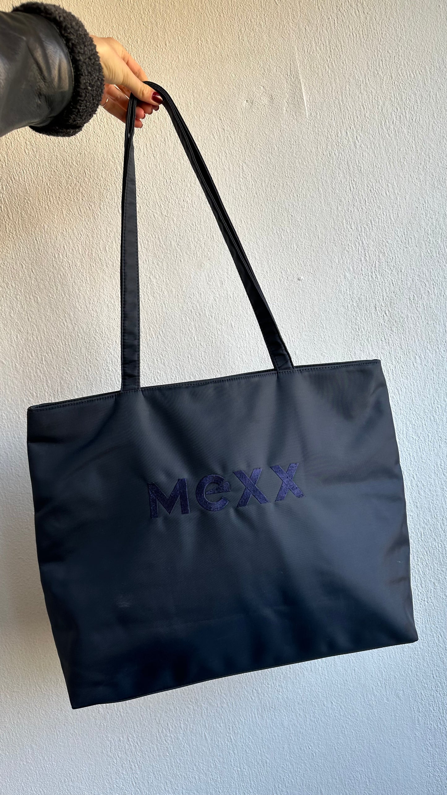 big blue nylon Mexx shoulderbag