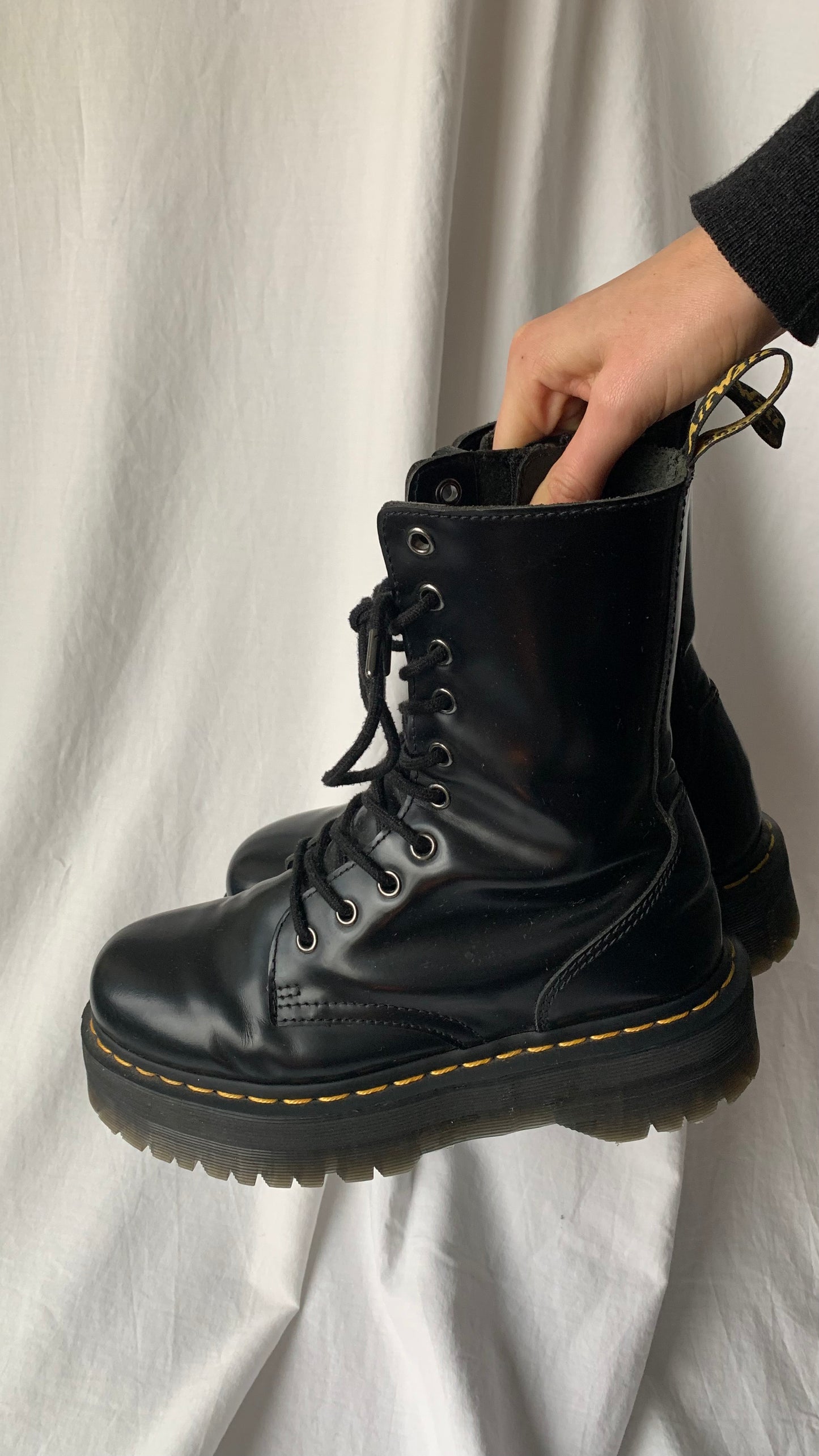 platform dr. martens jadon hi black polished smooth