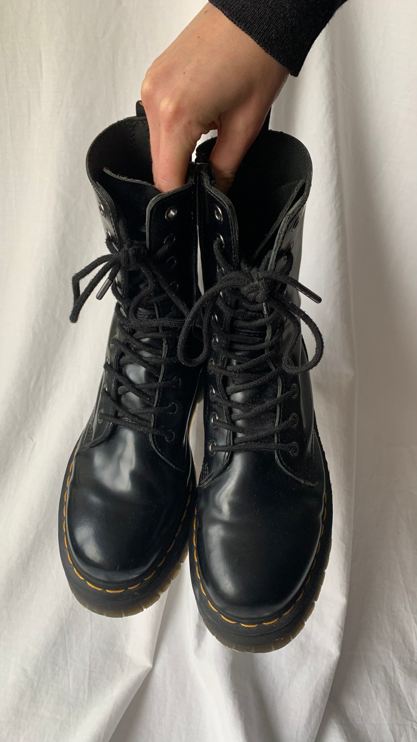 platform dr. martens jadon hi black polished smooth