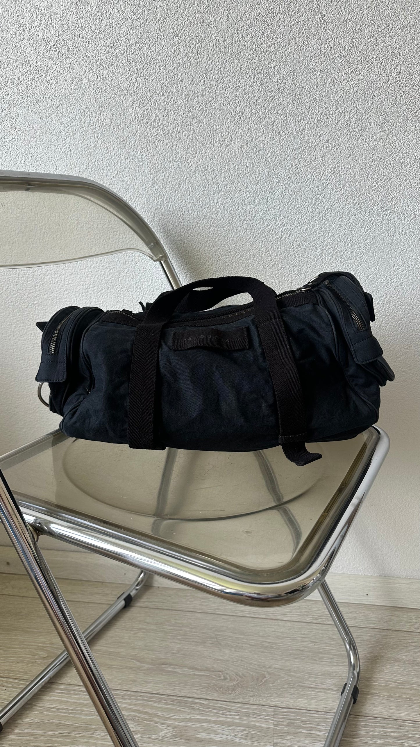 vintage black sequoia shoulderbag weekender style