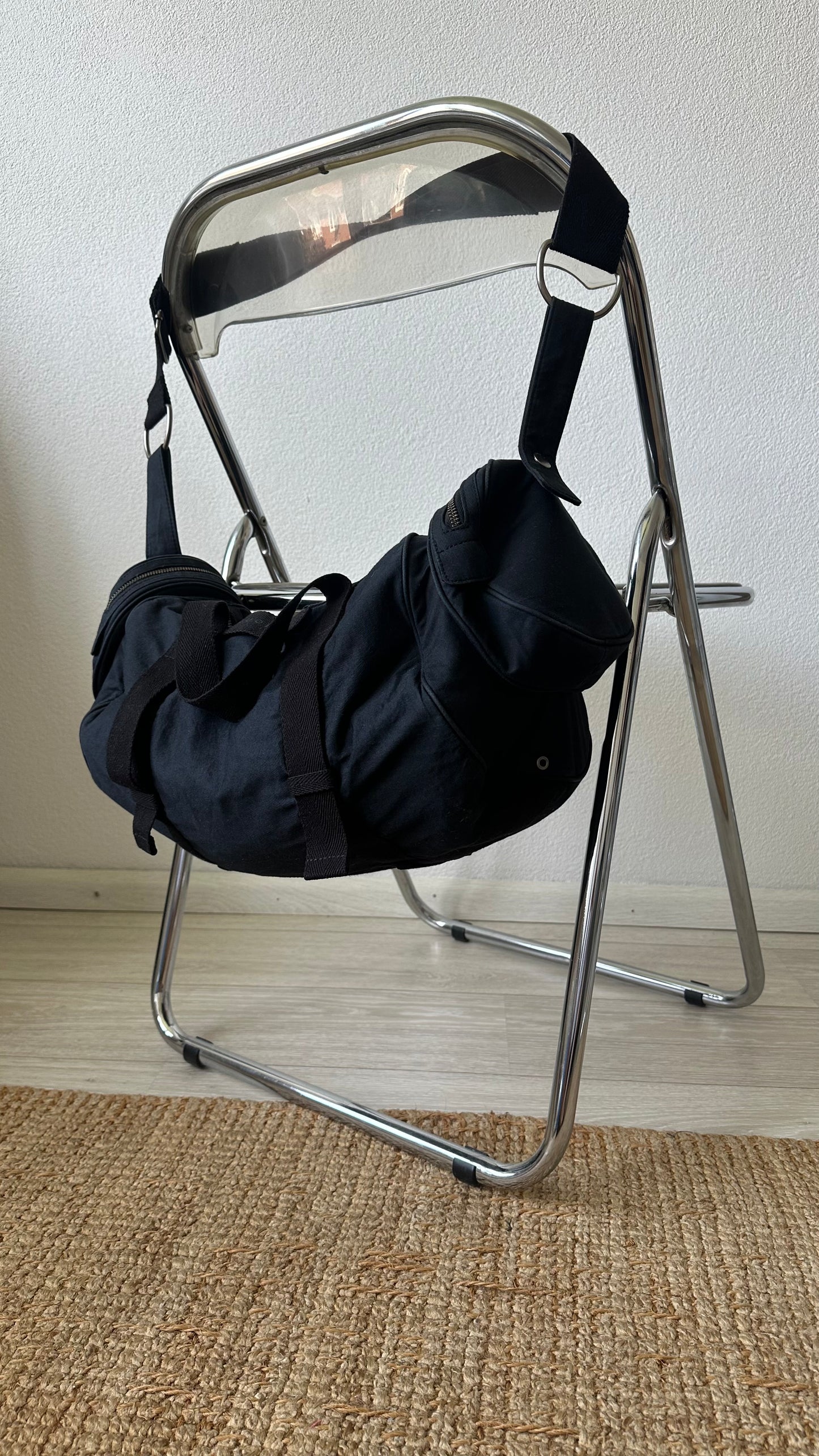 vintage black sequoia shoulderbag weekender style