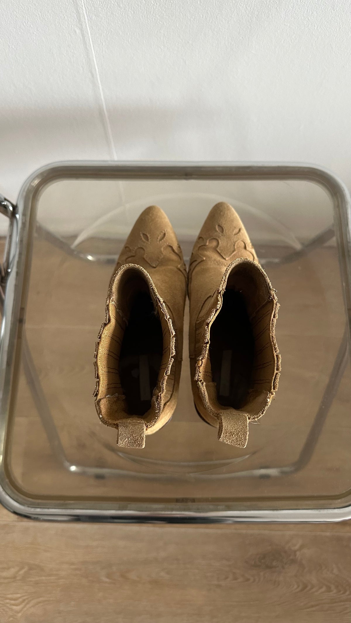 camel suède cowboy boots
