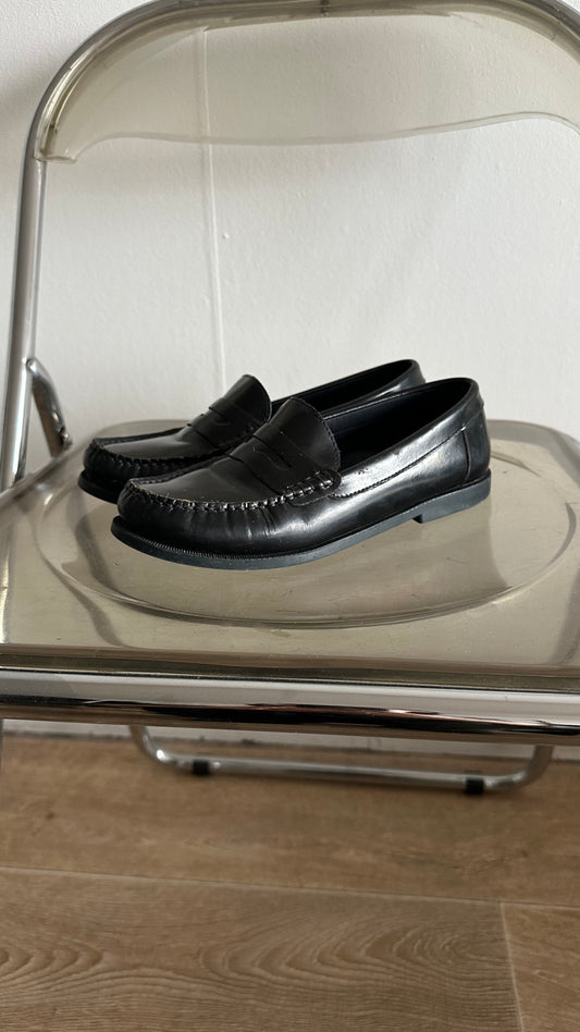 black loafers classic size 39